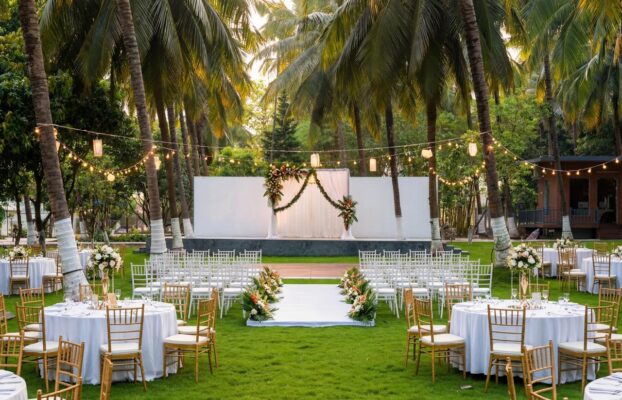 Why Our Outdoor Lawn is Perfect for Your Wedding or Reception